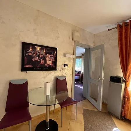 Maxx Lodge Bacău Extérieur photo